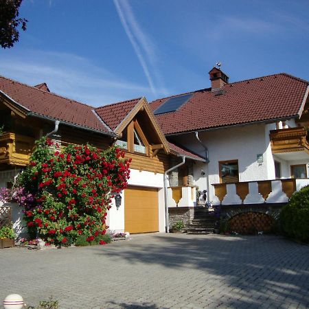 Apartment Haus Dengg Mauterndorf  Exterior photo